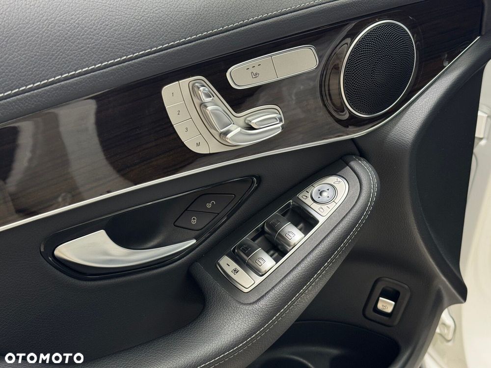 Mercedes-Benz GLC 300 d 4-Matic - 21