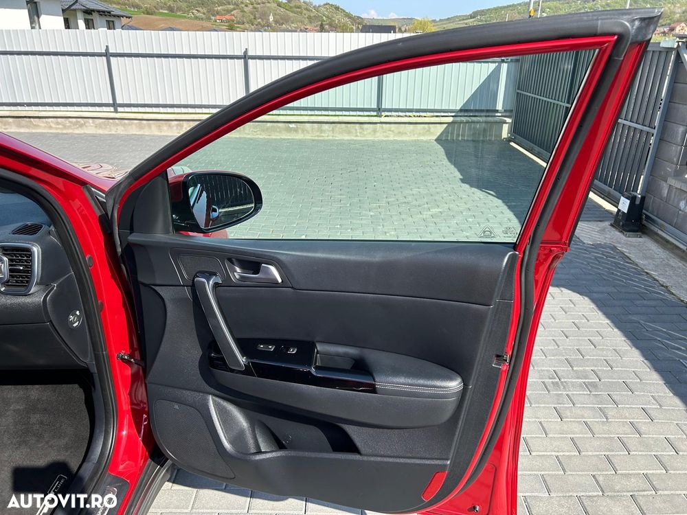 Kia Sportage 2,0 CRDI AWD Aut. GT Line - 31