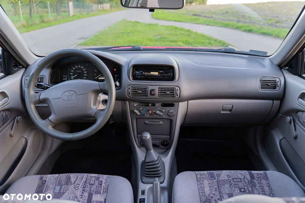 Toyota Corolla - 6