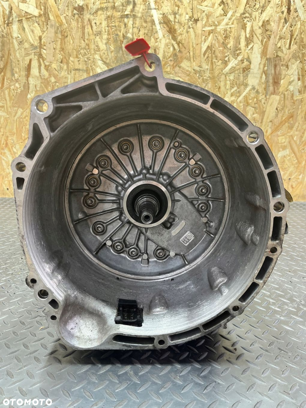 BMW F20 F21 F30 F31 F34 SKRZYNIA BIEGÓW AUTOMATYCZNA 8HP45 X8G OE 7647343 - 7