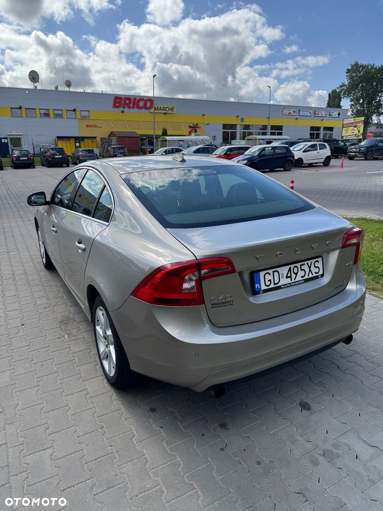 Volvo S60 T3 Momentum - 7