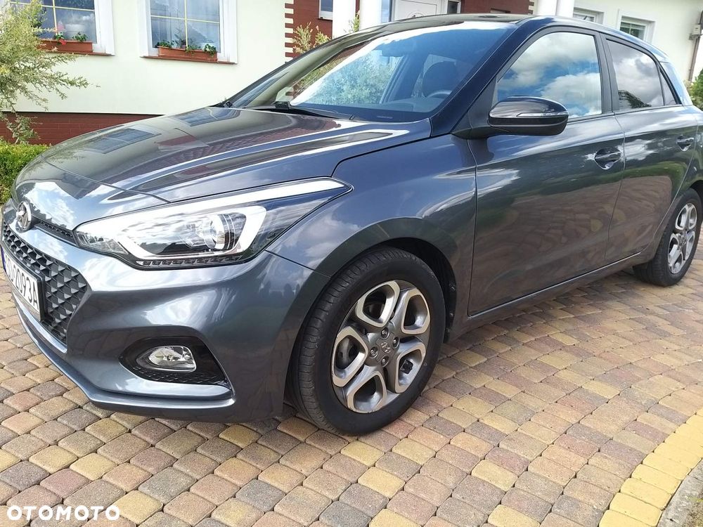 Hyundai i20 - 20