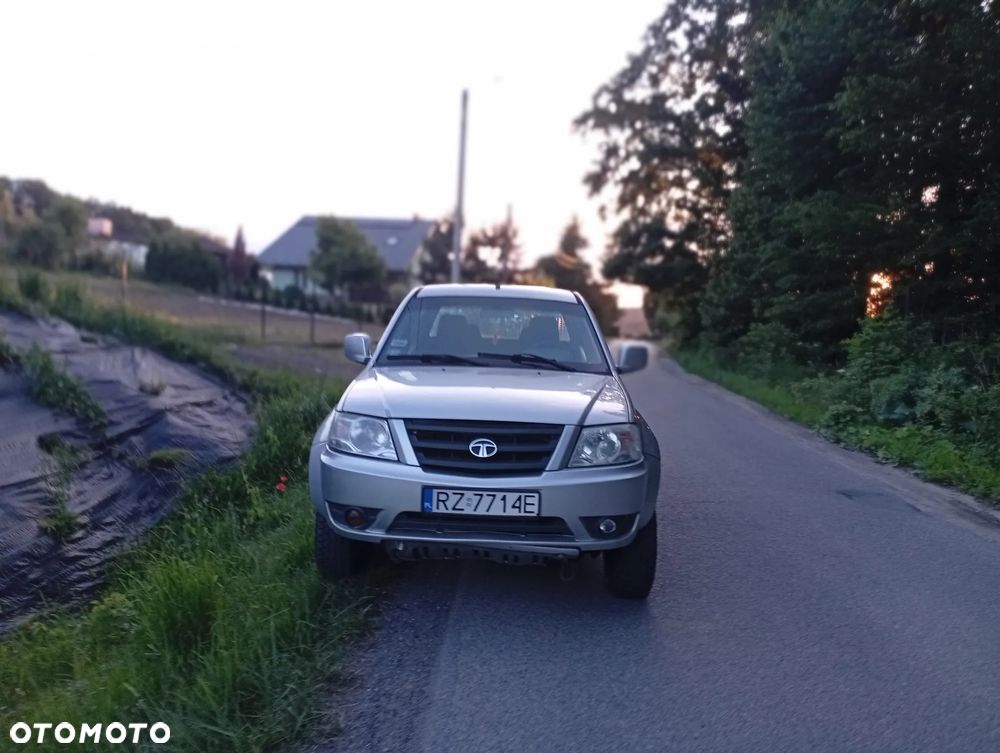 Tata Xenon - 2