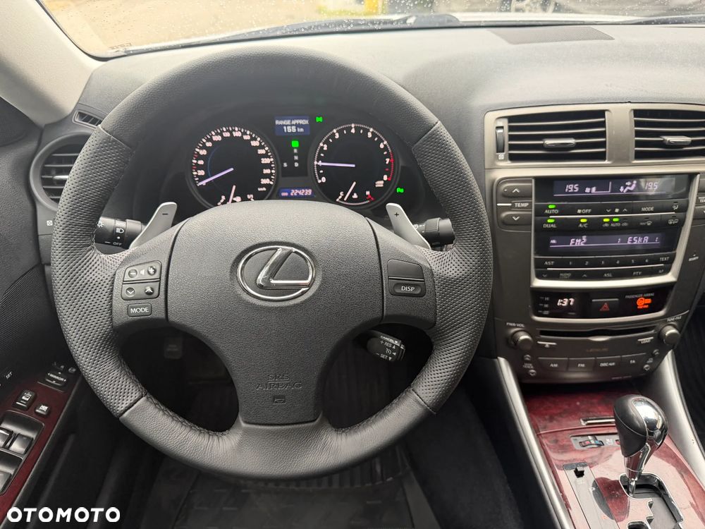 Lexus IS 250 Prestige - 26