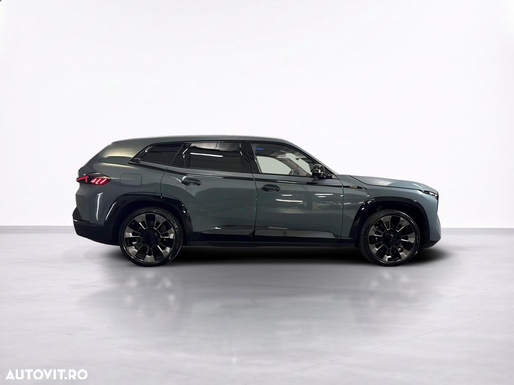 BMW XM - 7