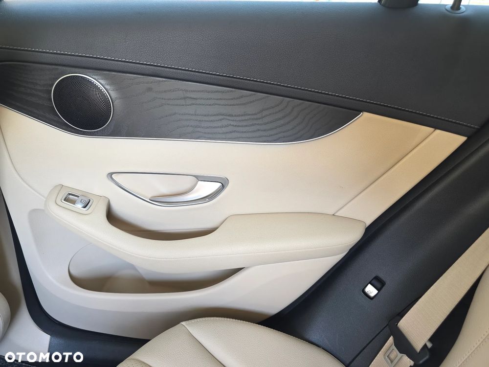 Mercedes-Benz GLC - 19