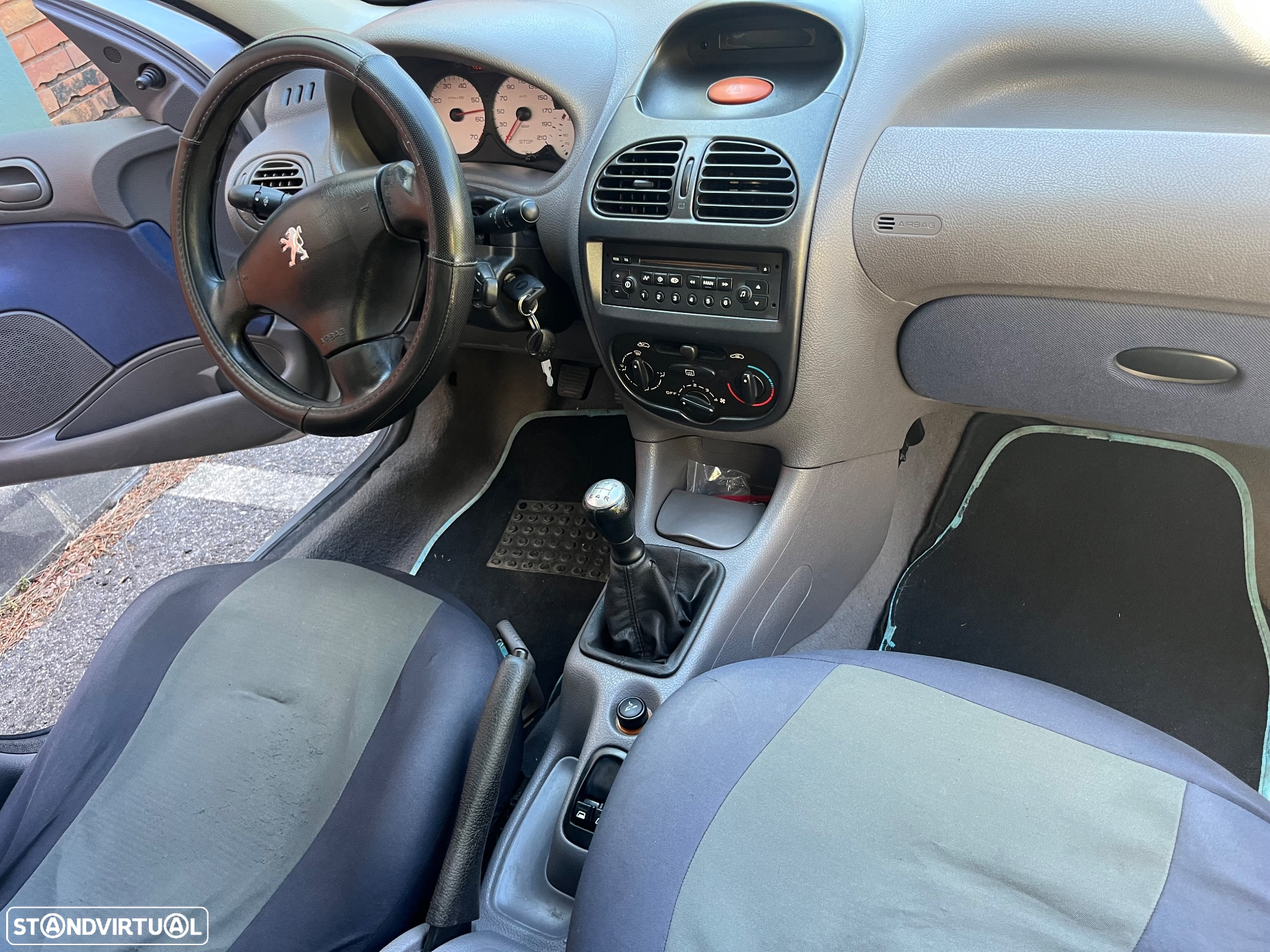 Peugeot 206 1.1 Color Line - 16