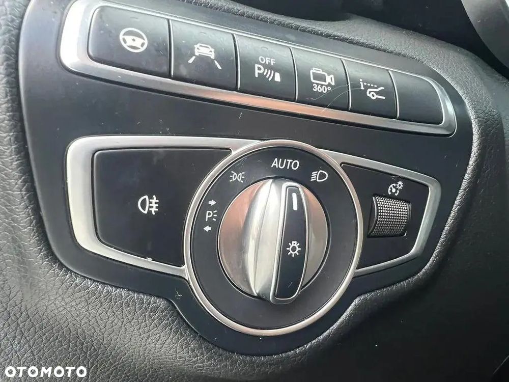 Mercedes-Benz GLC 300 4Matic 9G-TRONIC Edition Avantgarde - 13