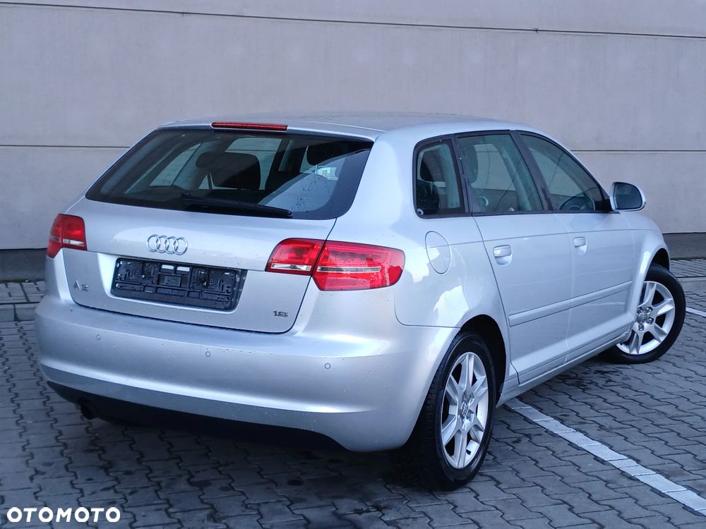 Audi A3 Sportback 1.6 Attraction - 16