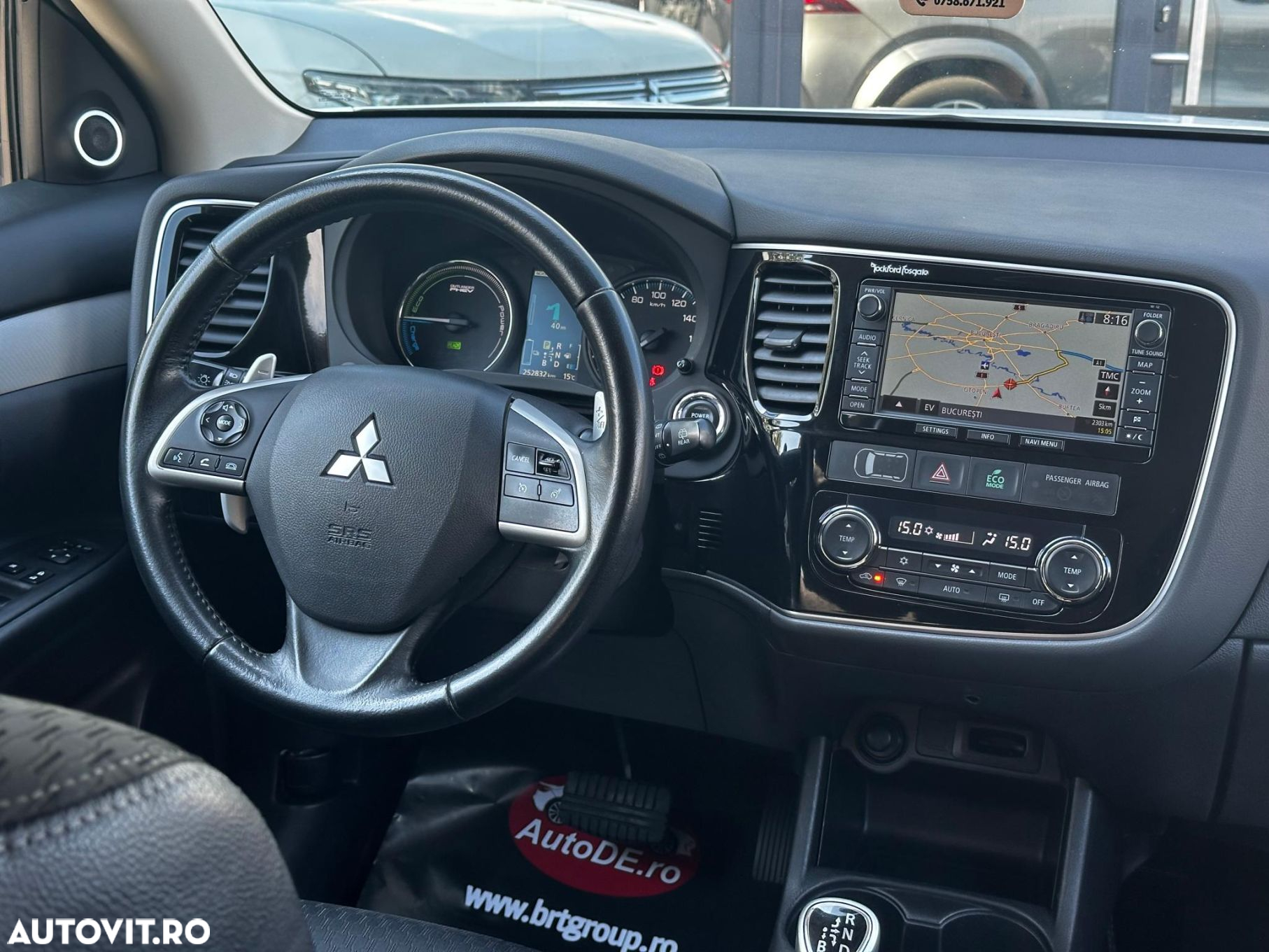 Mitsubishi Outlander - 9