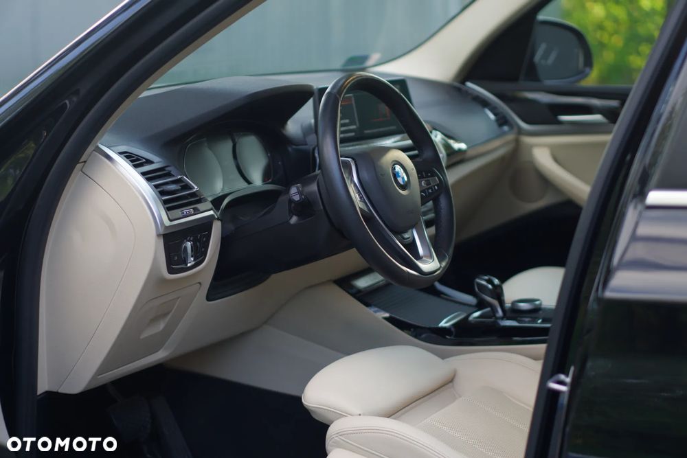 BMW X3 sDrive18d - 9