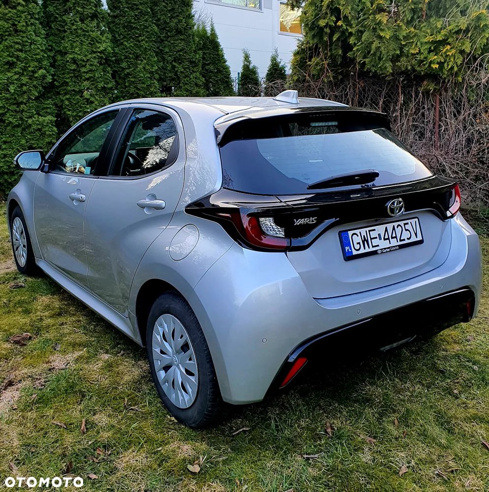 Toyota Yaris 1.5 Comfort CVT - 2