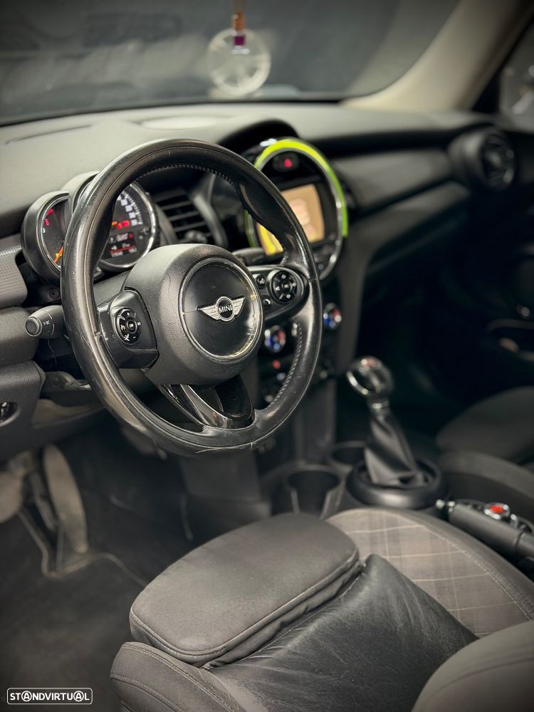MINI 3 Portas Cooper D Aut. - 10