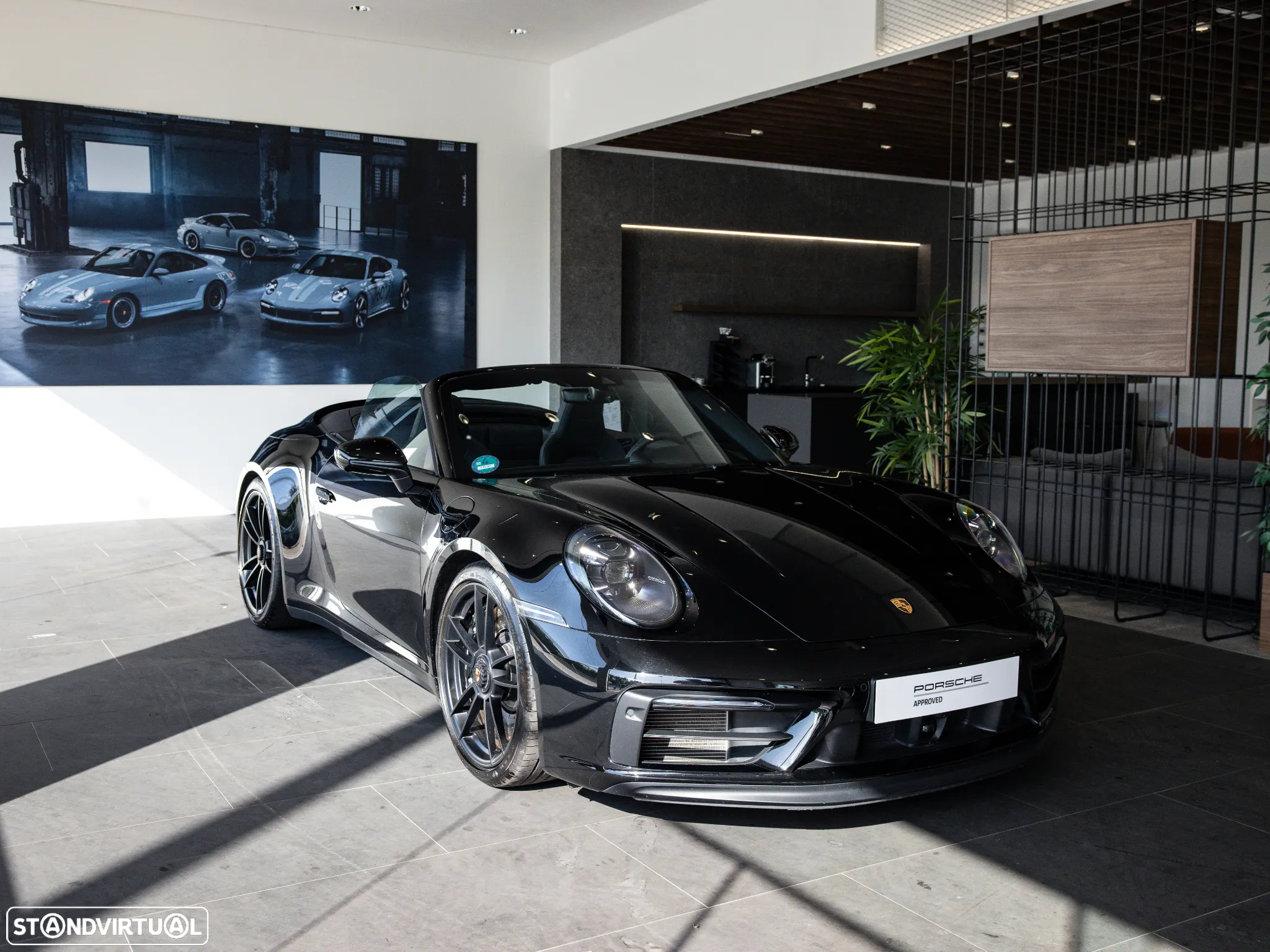 Porsche 911 (992) Carrera Cabrio GTS PDK - 3