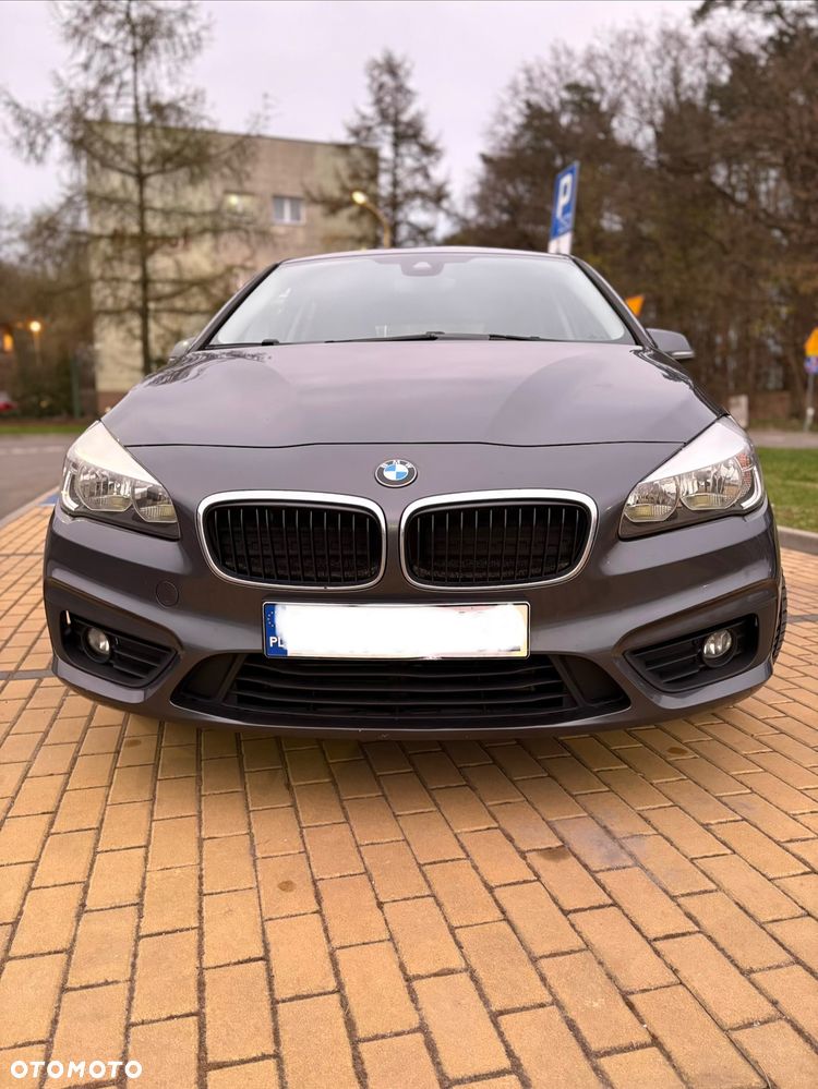 BMW Seria 2 216d - 11