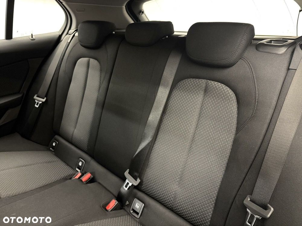 BMW Seria 1 118i Advantage - 17