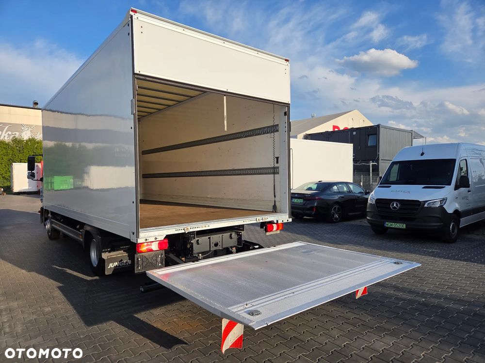 Mercedes-Benz Atego 821 - 8