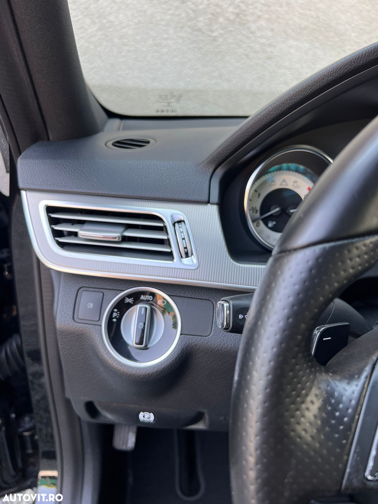 Mercedes-Benz E - 11