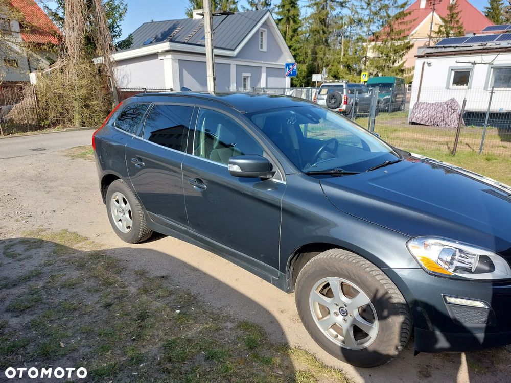 Volvo XC 60 D3 Momentum - 3