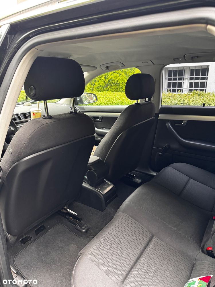 Audi A4 Avant 1.6 - 9
