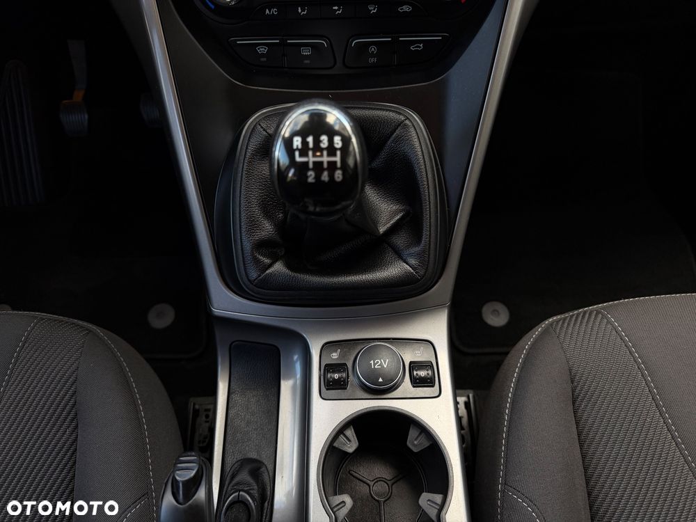 Ford Kuga 1.5 EcoBoost 2x4 Titanium - 30