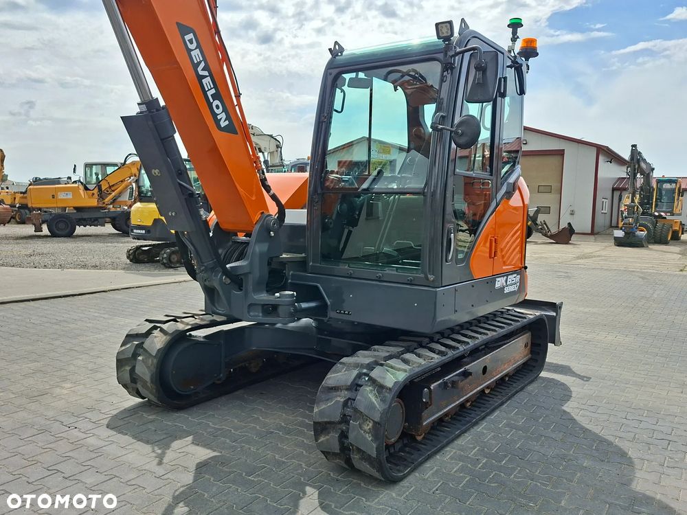 Doosan DEVELON DX85 R-7 Rok 2023 - 16