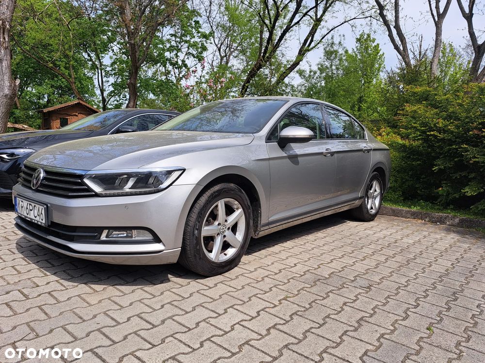 Volkswagen Passat - 5