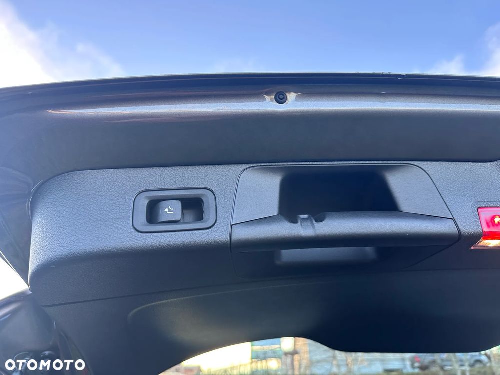 Mercedes-Benz GLB 220 d 4Matic 8G-DCT Special Edition - 28