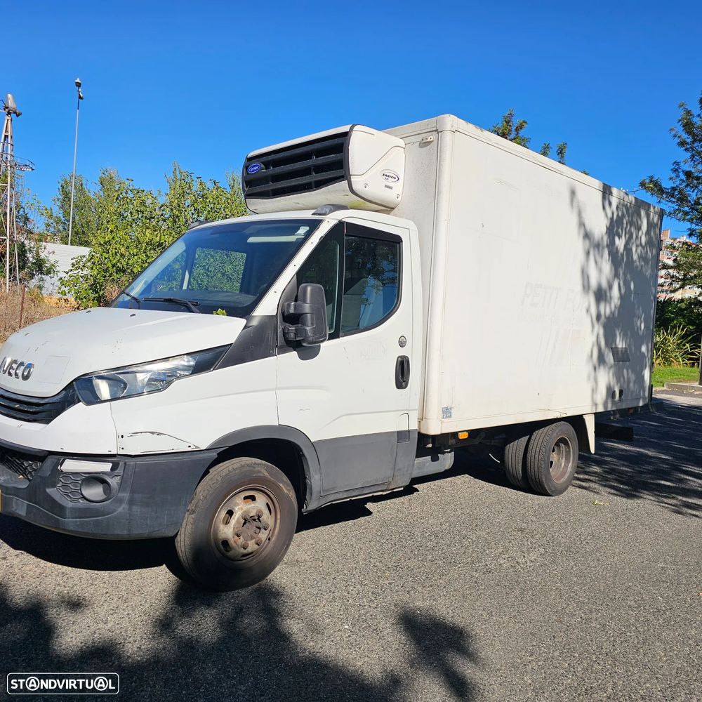 Iveco 35 C 14 Frio Garagem - 19