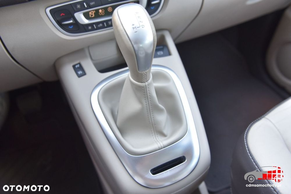 Renault Scenic - 31
