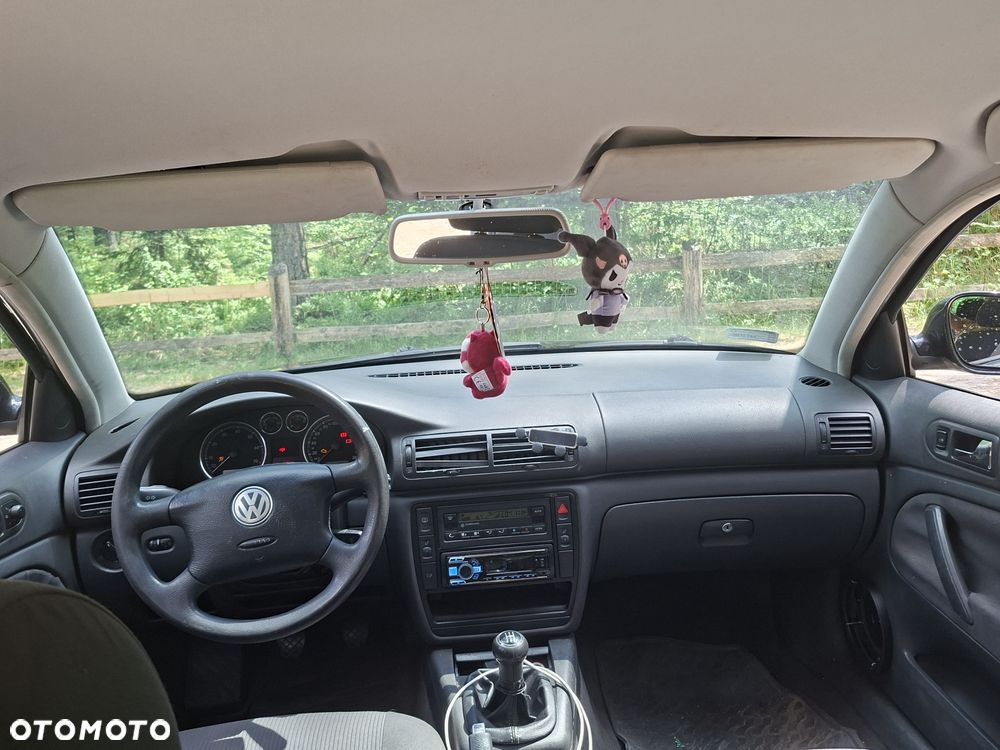Volkswagen Passat - 5