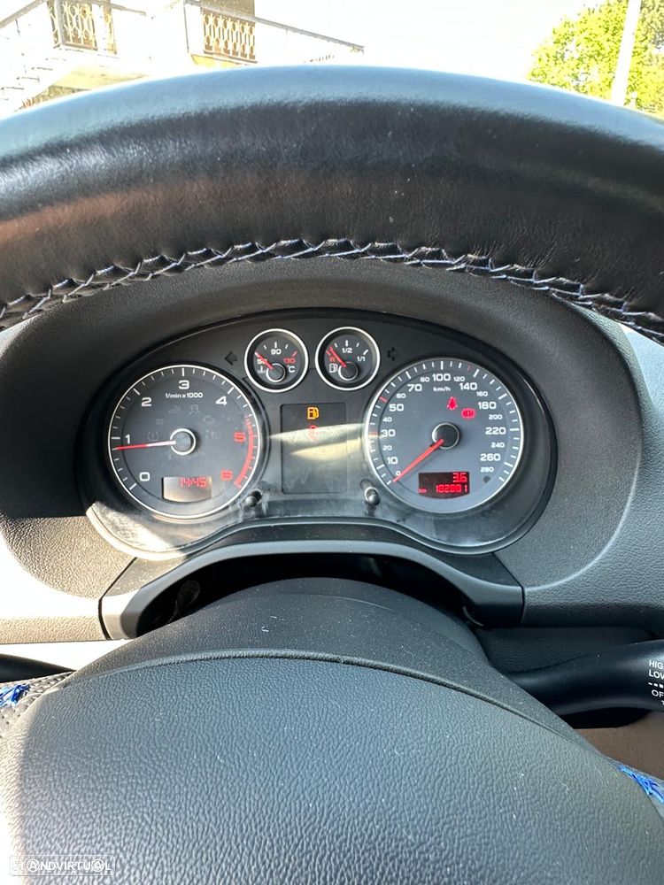 Audi A3 Sportback 1.6 TDI Ambiente - 11