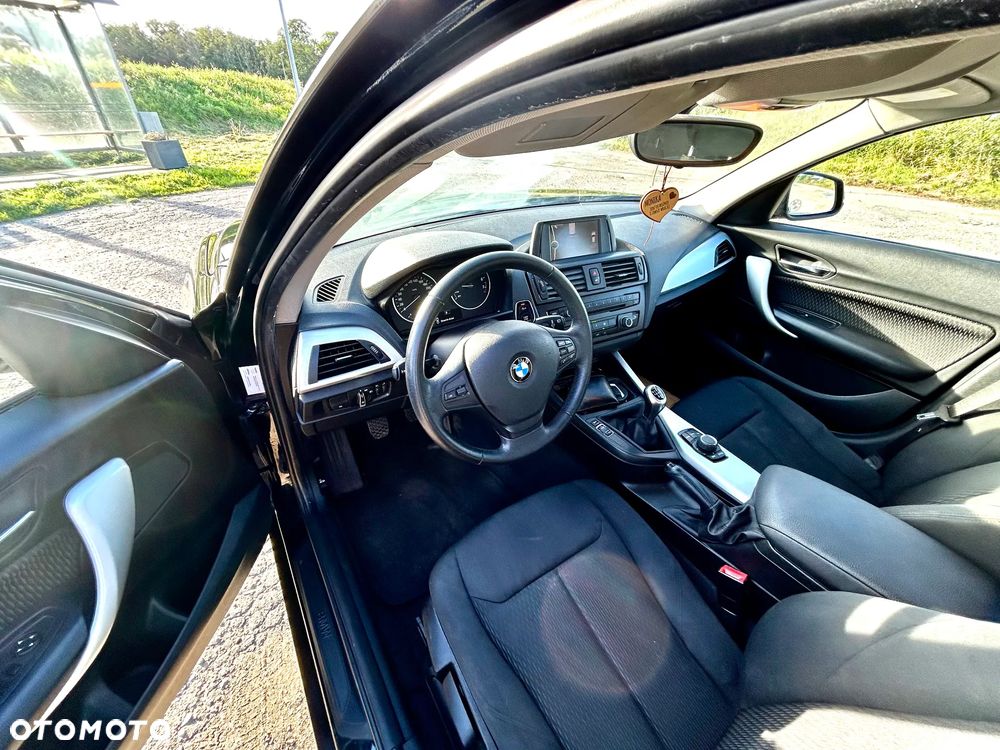 BMW Seria 1 116i - 6