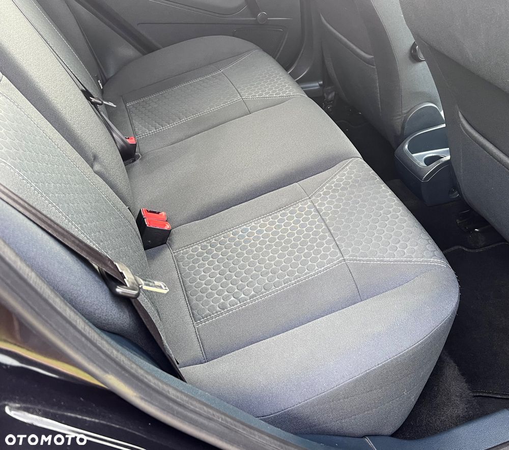 Ford Fiesta 1.6 TDCi DPF Titanium - 27