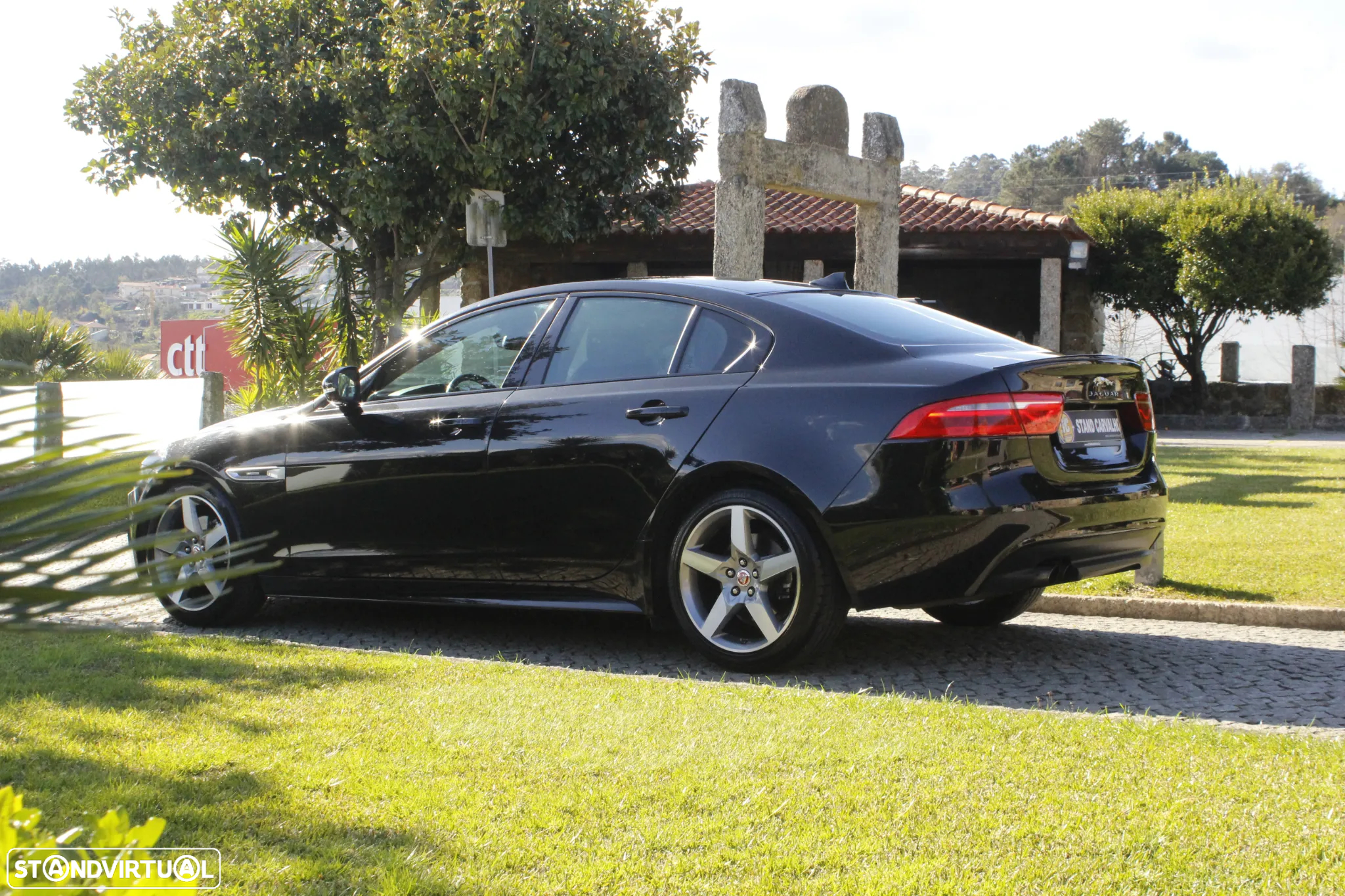 Jaguar XE 2.0 D R-Sport Aut. - 3