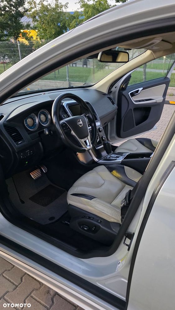 Volvo XC 60 T6 AWD R-Design Summum - 7