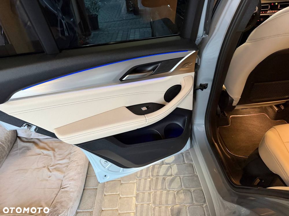 BMW X3 xDrive30i M Sport Edition - 20