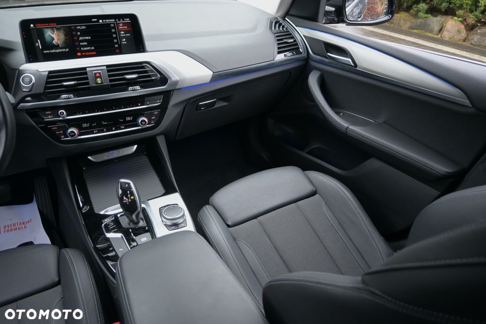 BMW X3 sDrive18d Business Edition sport - 21