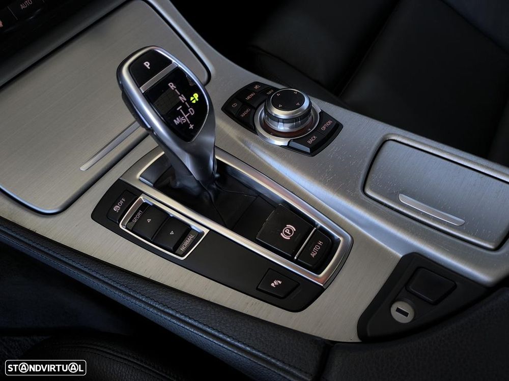 BMW 520 d Pack M Auto - 12