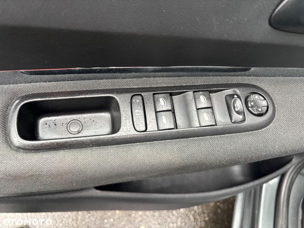 Peugeot 5008 1.6 HDi Active 7os - 22