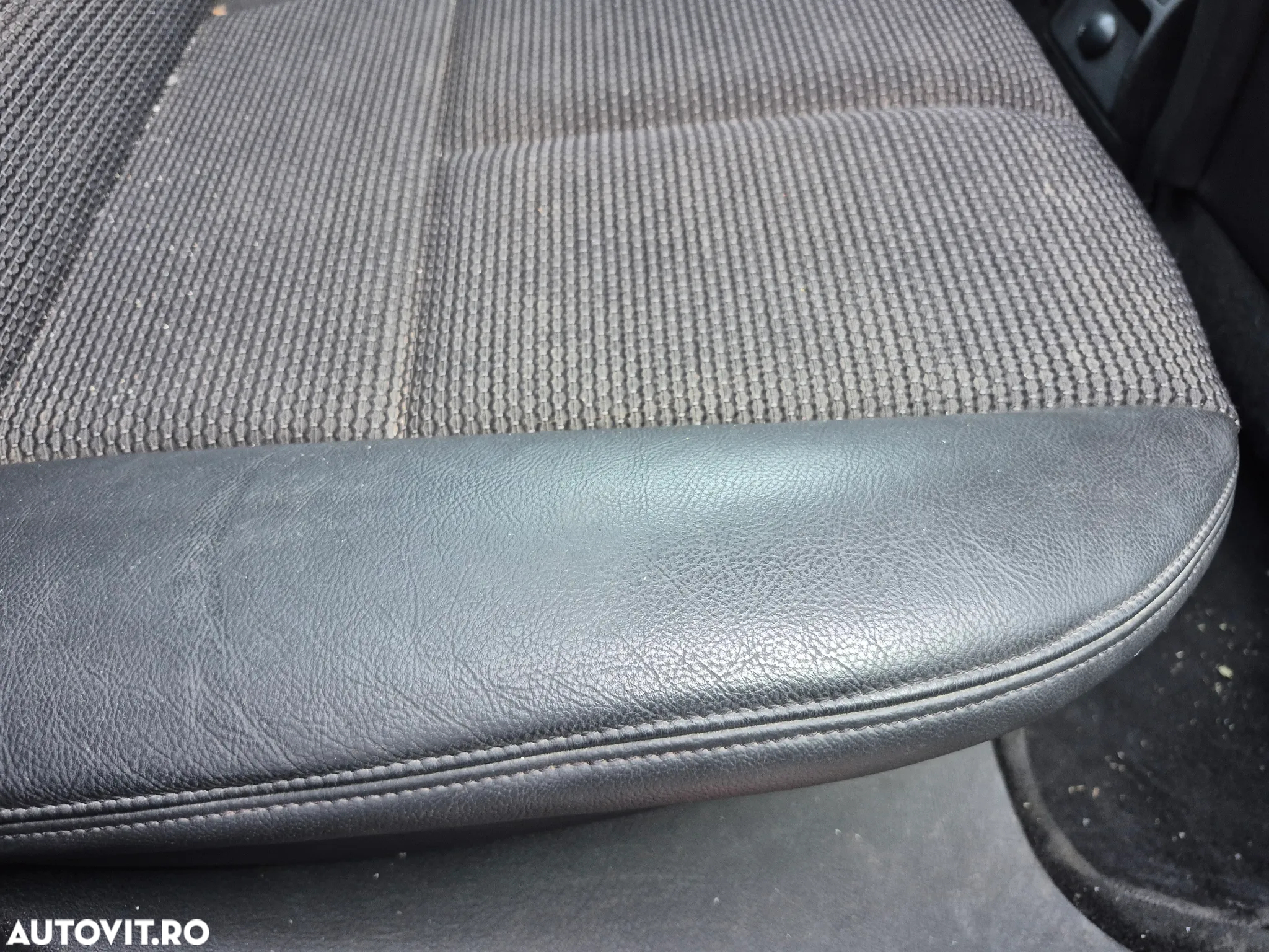 Peugeot 407 HDi 135 Automatik JBL - 9