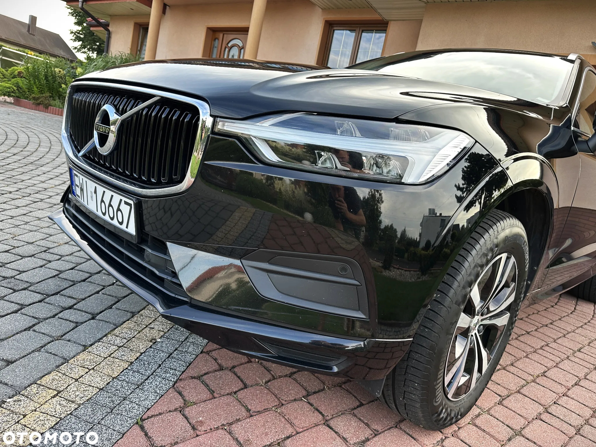 Volvo XC 60 D4 Momentum Pro - 22