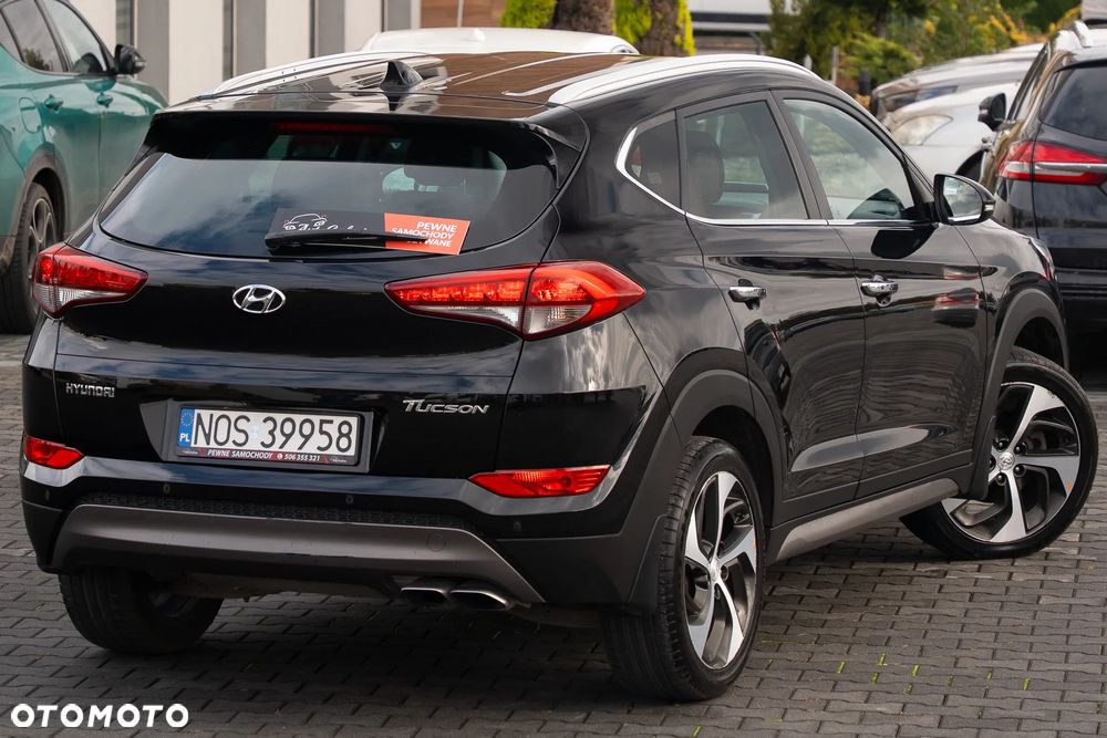 Hyundai Tucson 2.0 CRDI BlueDrive Style 2WD - 11