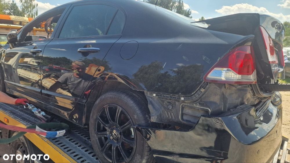 honda civic sedan – cały samochód na części - 2