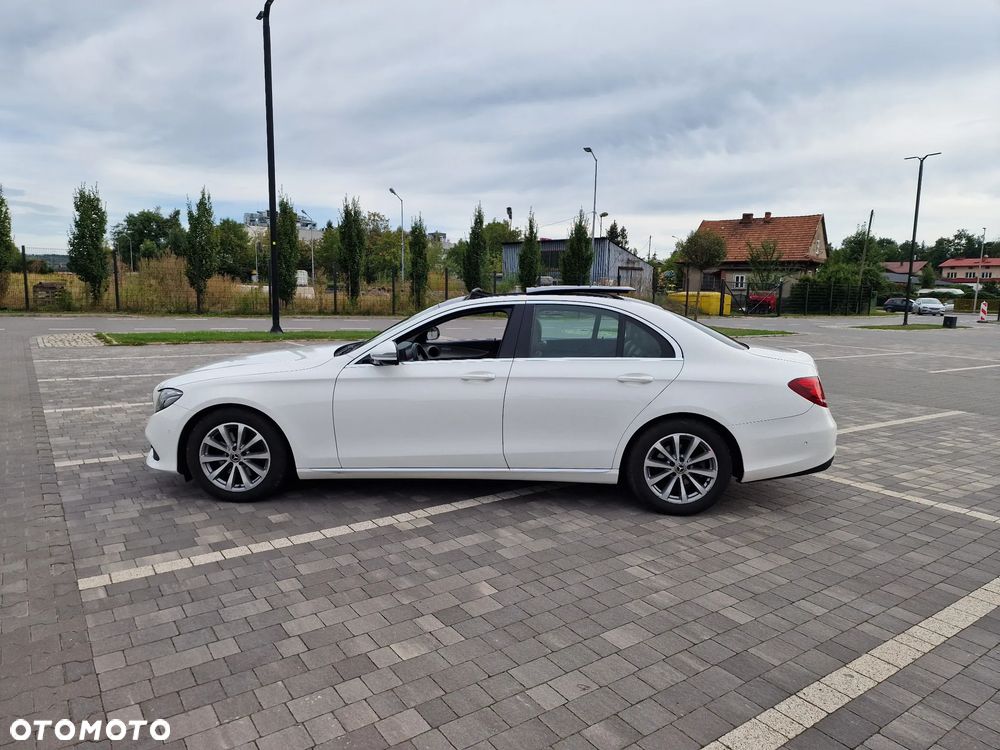 Mercedes-Benz Klasa E 220 d 4-Matic Business Edition 9G-TRONIC - 18