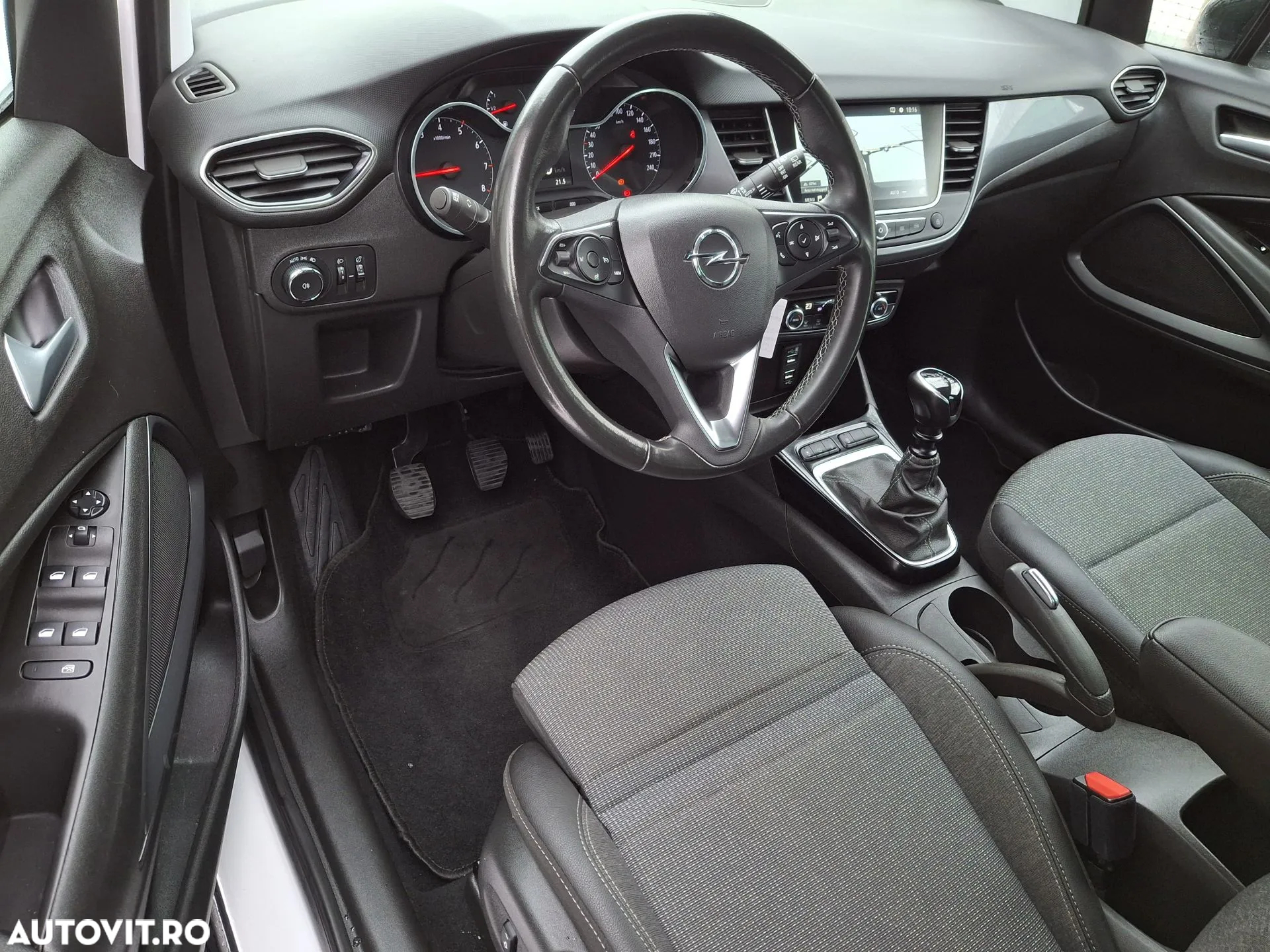 Opel Crossland 1.5 Diesel Business Elegance - 10