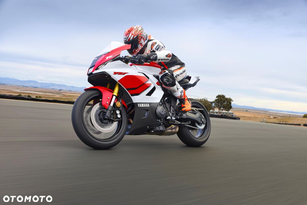 Yamaha R7 - 2