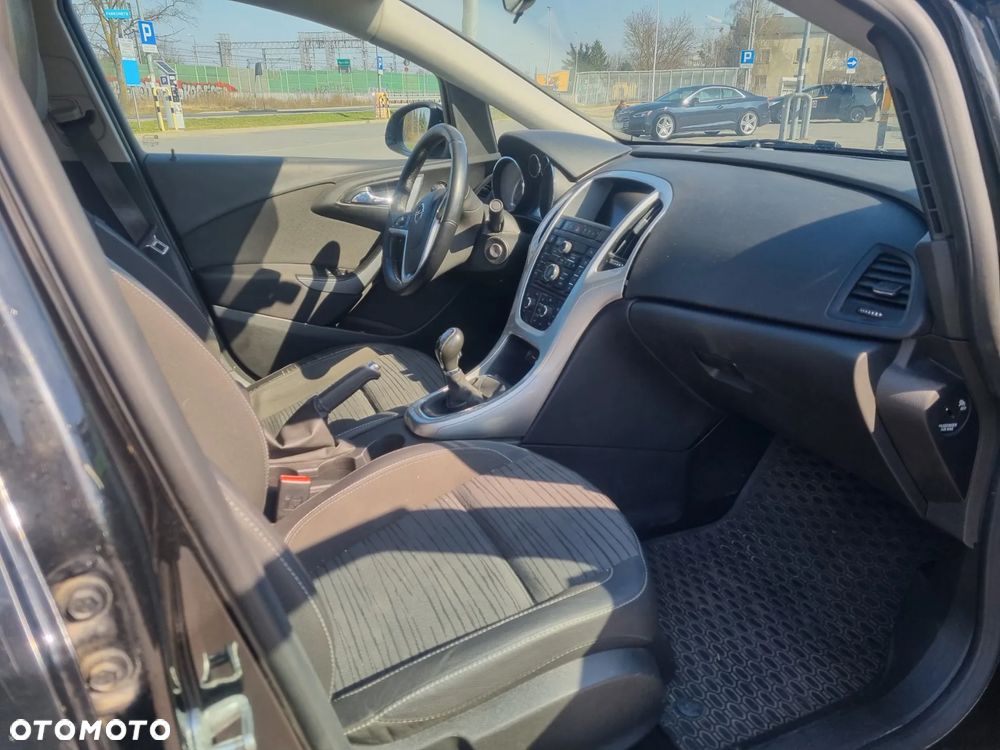 Opel Astra 1.4 T Business EU6 - 5