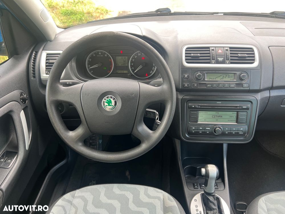 Skoda Roomster 1.6 Comfort Aut - 9