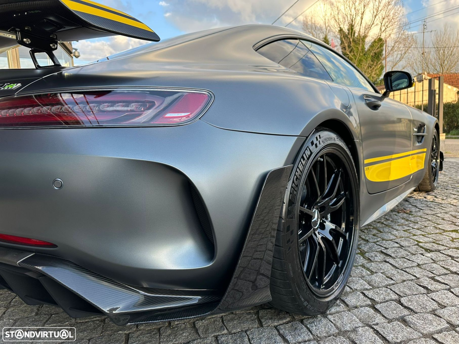 Mercedes-Benz AMG GT R - 3